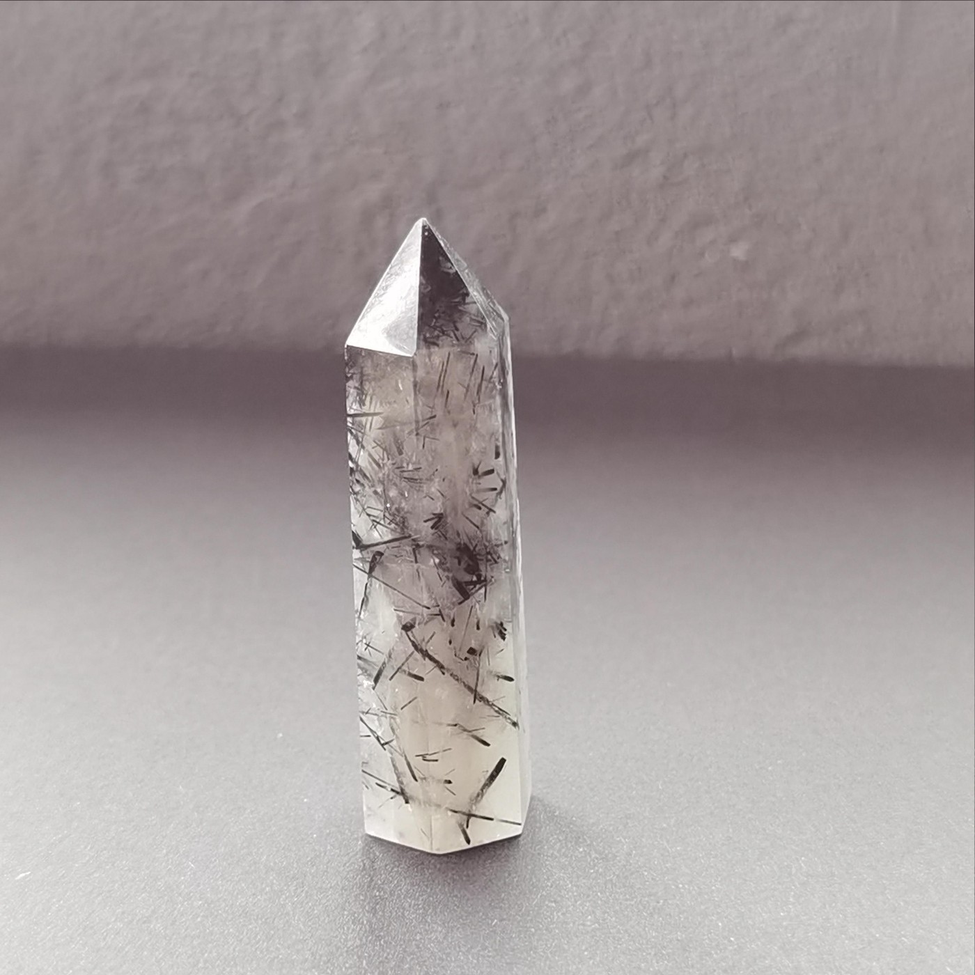 黑发晶 单尖柱