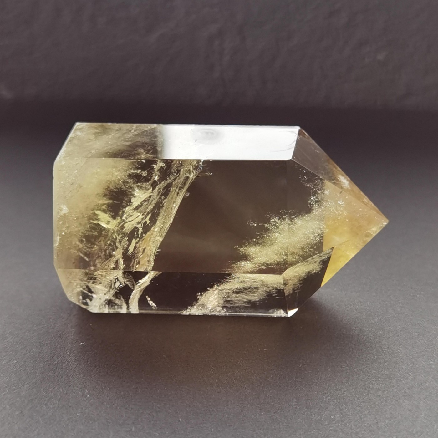 黄水晶 单尖柱 11