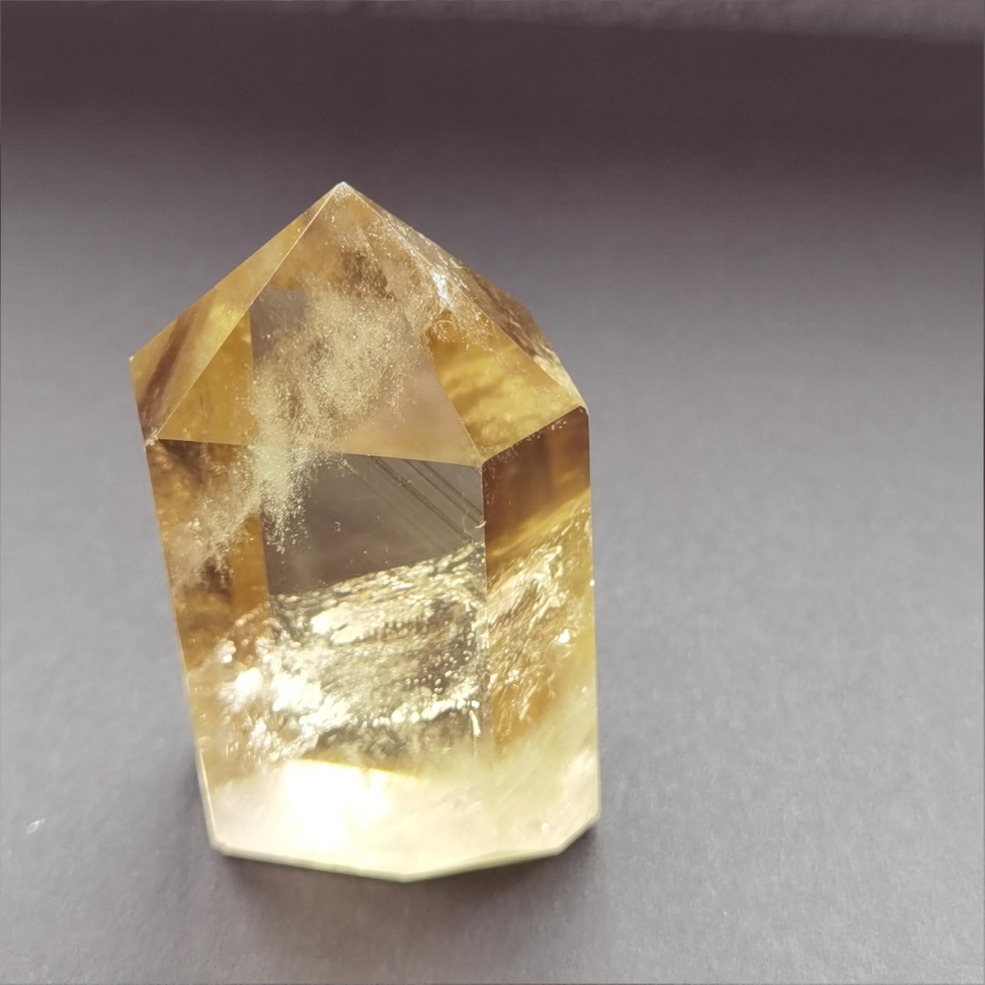 黄水晶 单尖柱 7