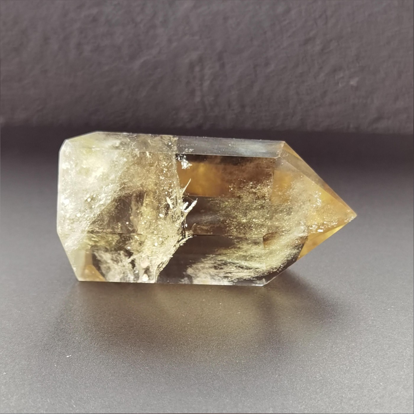 黄水晶 单尖柱 9